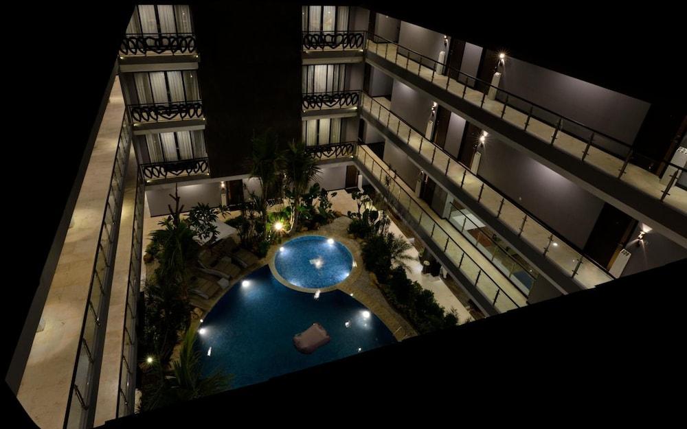 Amaroossa Suite Bali Nusa Dua  Kültér fotó